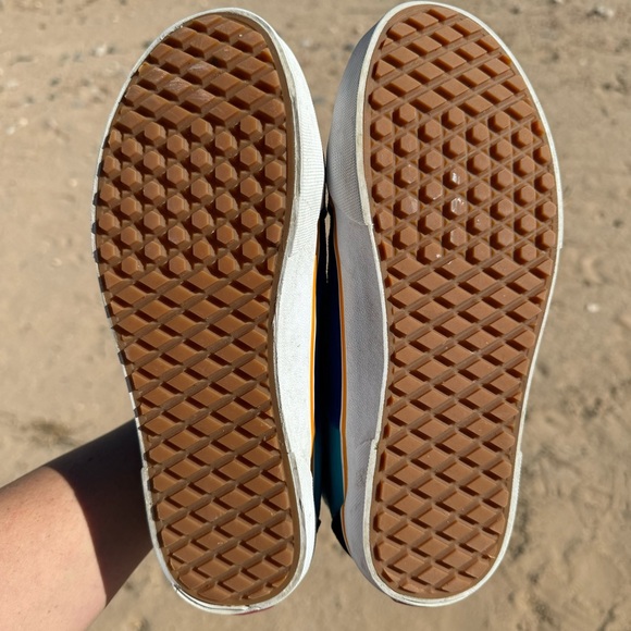 🎉BACK TO SCHOOL SALE🎉 Unisex Vans Sk8-Hi MTE DX. - Picture 8 of 9